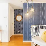 Guestready - Contemporary Flat W/ Garage In *