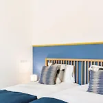 Guestready - Contemporary Flat W/ Garage In * Lisboa