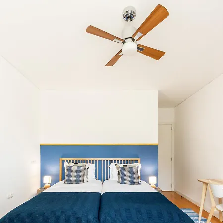 Joivy Chiado Self Check-in 2-br Flat With Parking Lisbona