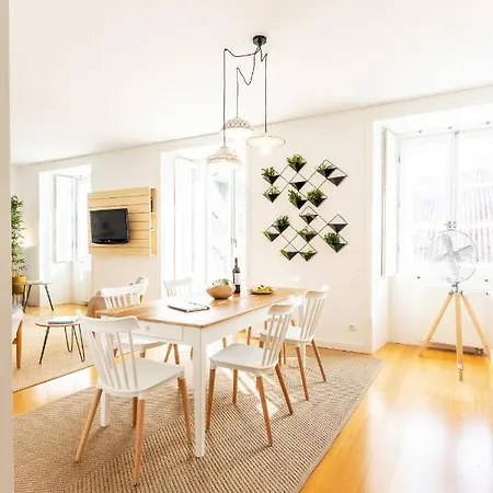 Apartment Joivy Chiado Self Check-in 2-br Flat With Parking Lisbon