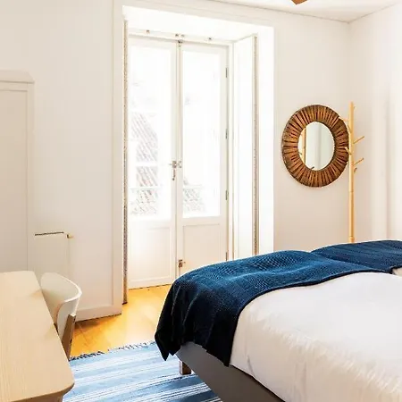 Apartment Joivy Chiado Self Check-in 2-br Flat With Parking