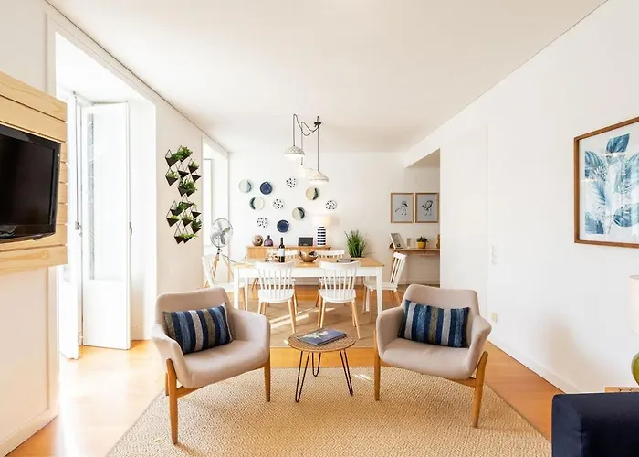 아파트 Guestready - Contemporary Flat W/ Garage In *