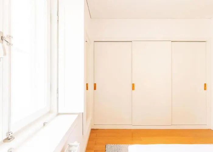 Guestready - Contemporary Flat W/ Garage In * 리스본