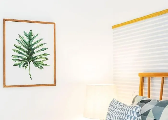 아파트 Guestready - Contemporary Flat W/ Garage In 리스본